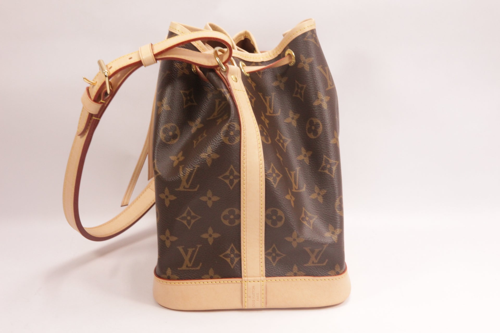 Louis Vuitton Petit Noe Monogram