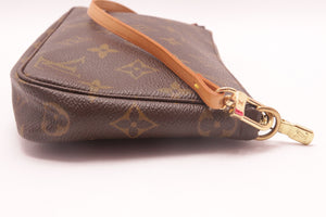 Louis Vuitton Pochette Accessoires Monogram