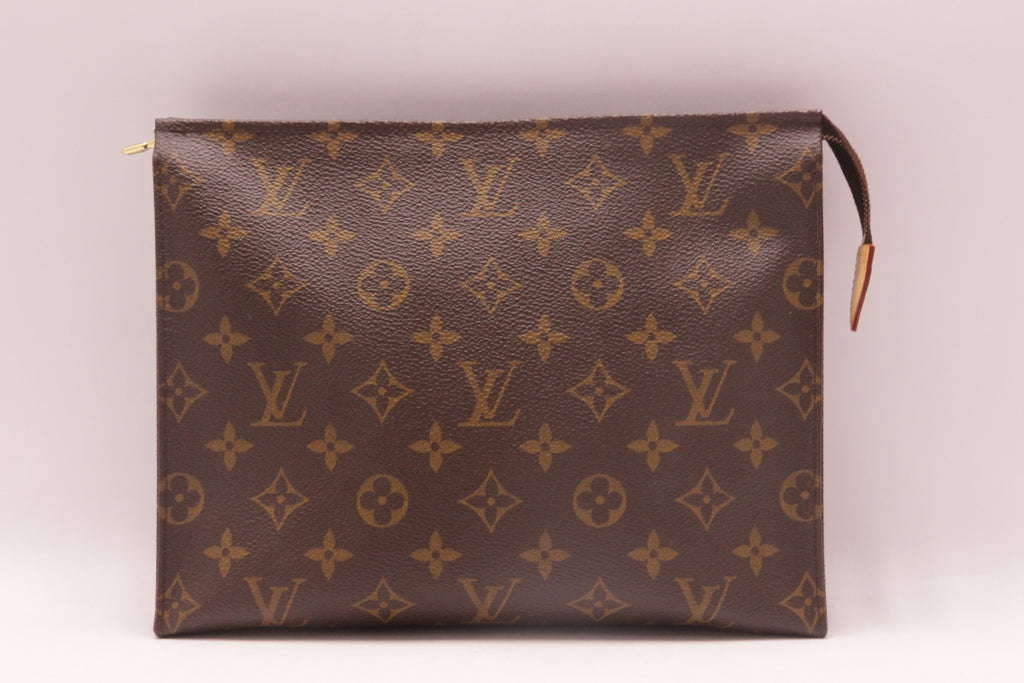 Louis Vuitton Poche Toilette 26 Monogram