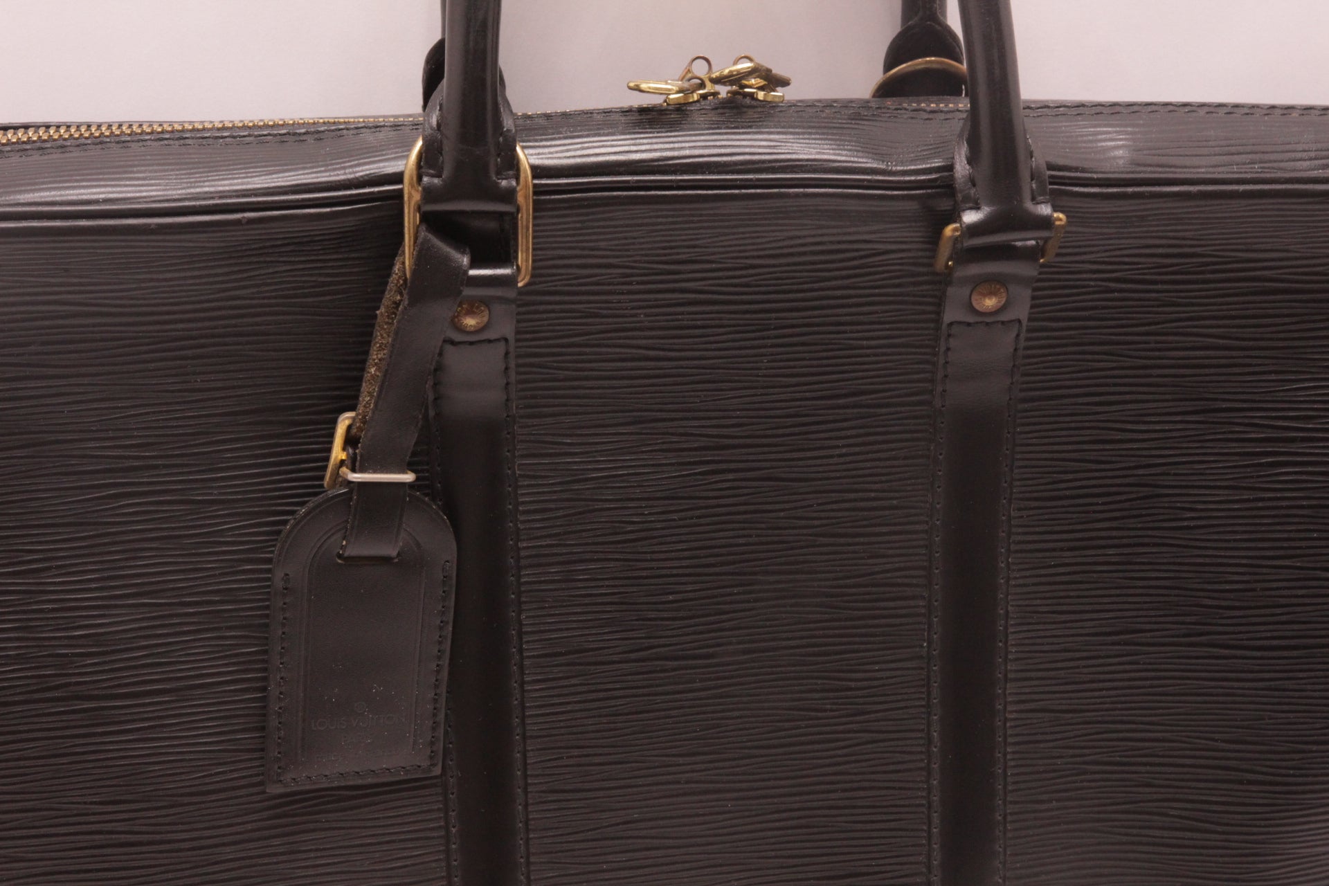 Louis Vuitton Porte Documents Voyage Epi