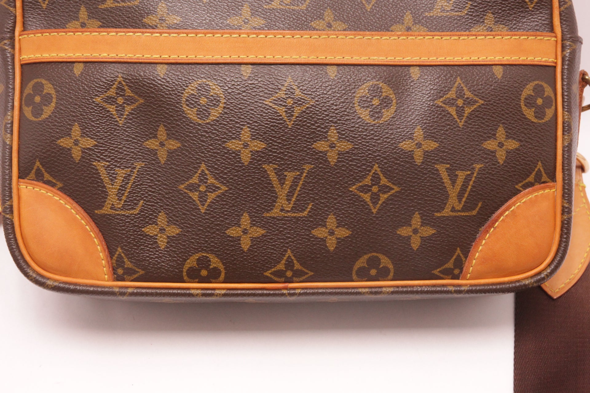 Louis Vuitton Trocadero 26 Monogram Umhängetasche