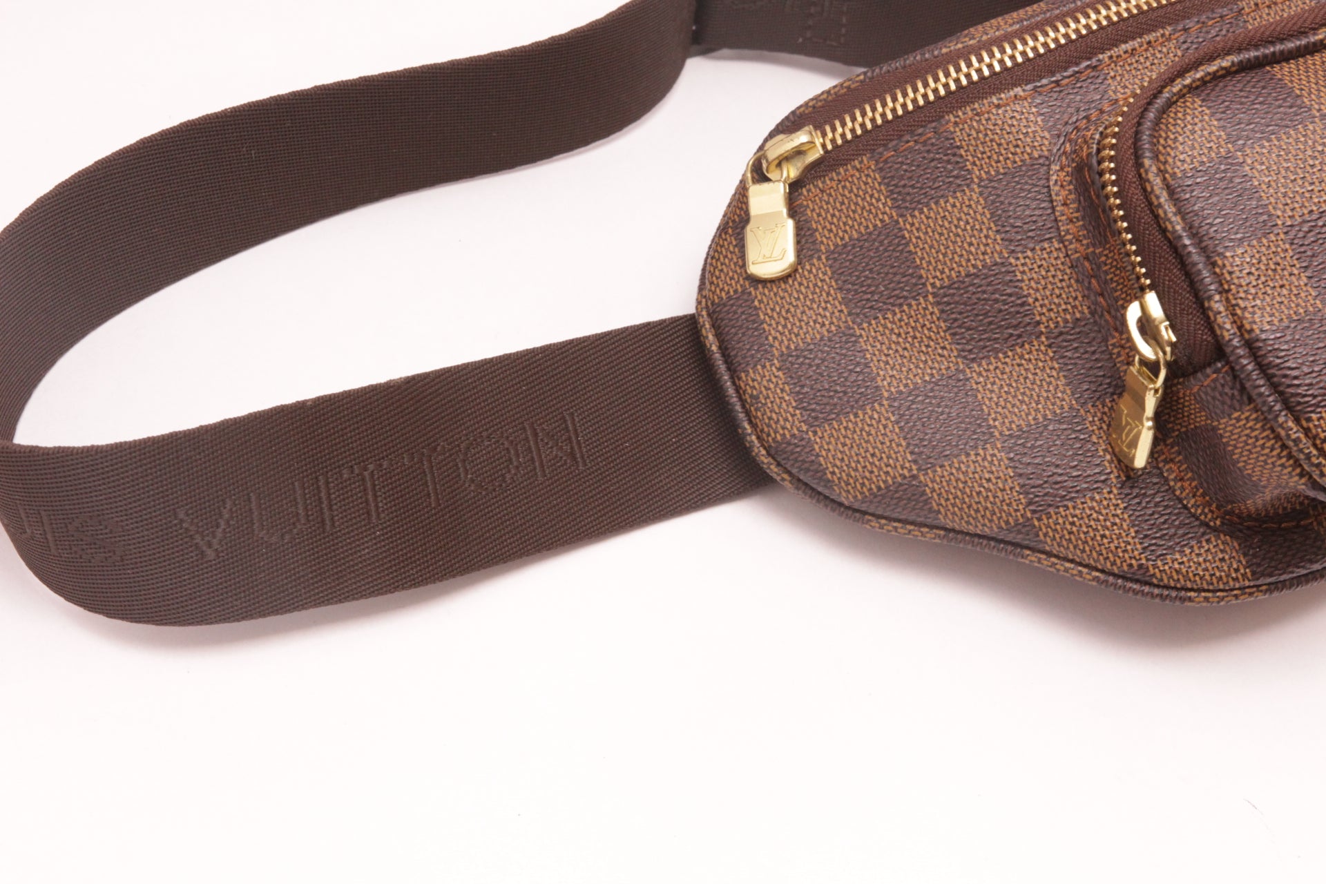 Louis Vuitton Melville Bumbag Umhängetasche