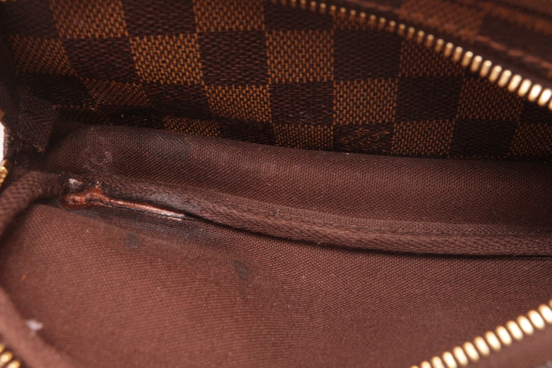 Louis Vuitton Melville Bumbag Umhängetasche