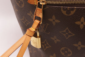 Louis Vuitton Lena MM Monogram Shopper