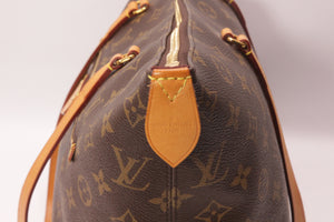 Louis Vuitton Lena MM Monogram Shopper