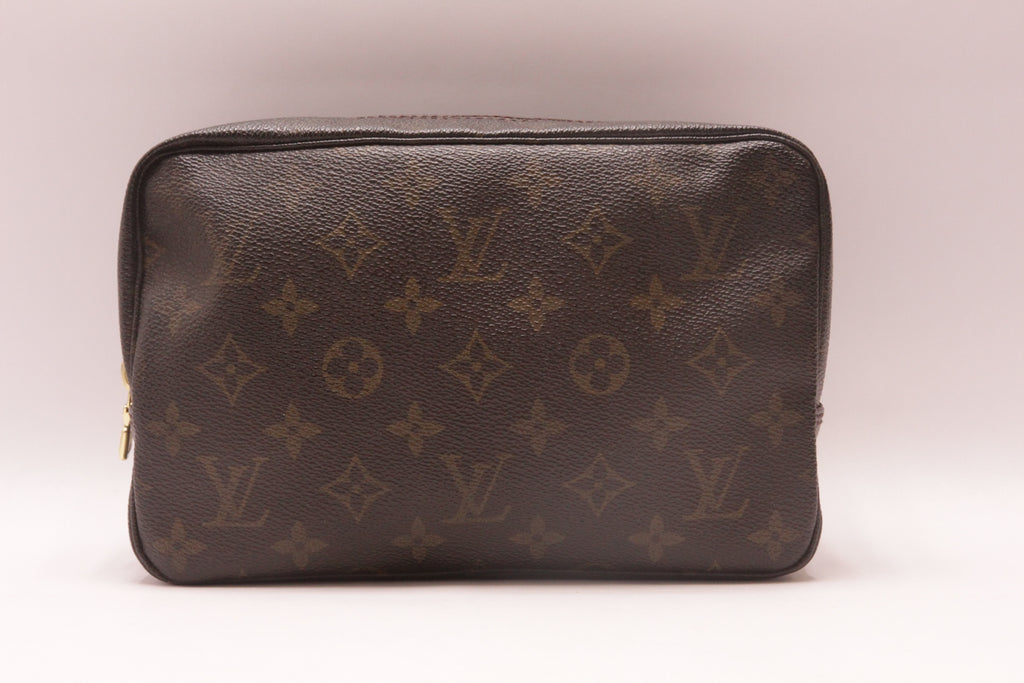 Louis Vuitton Trousse Toilette 23 Monogram