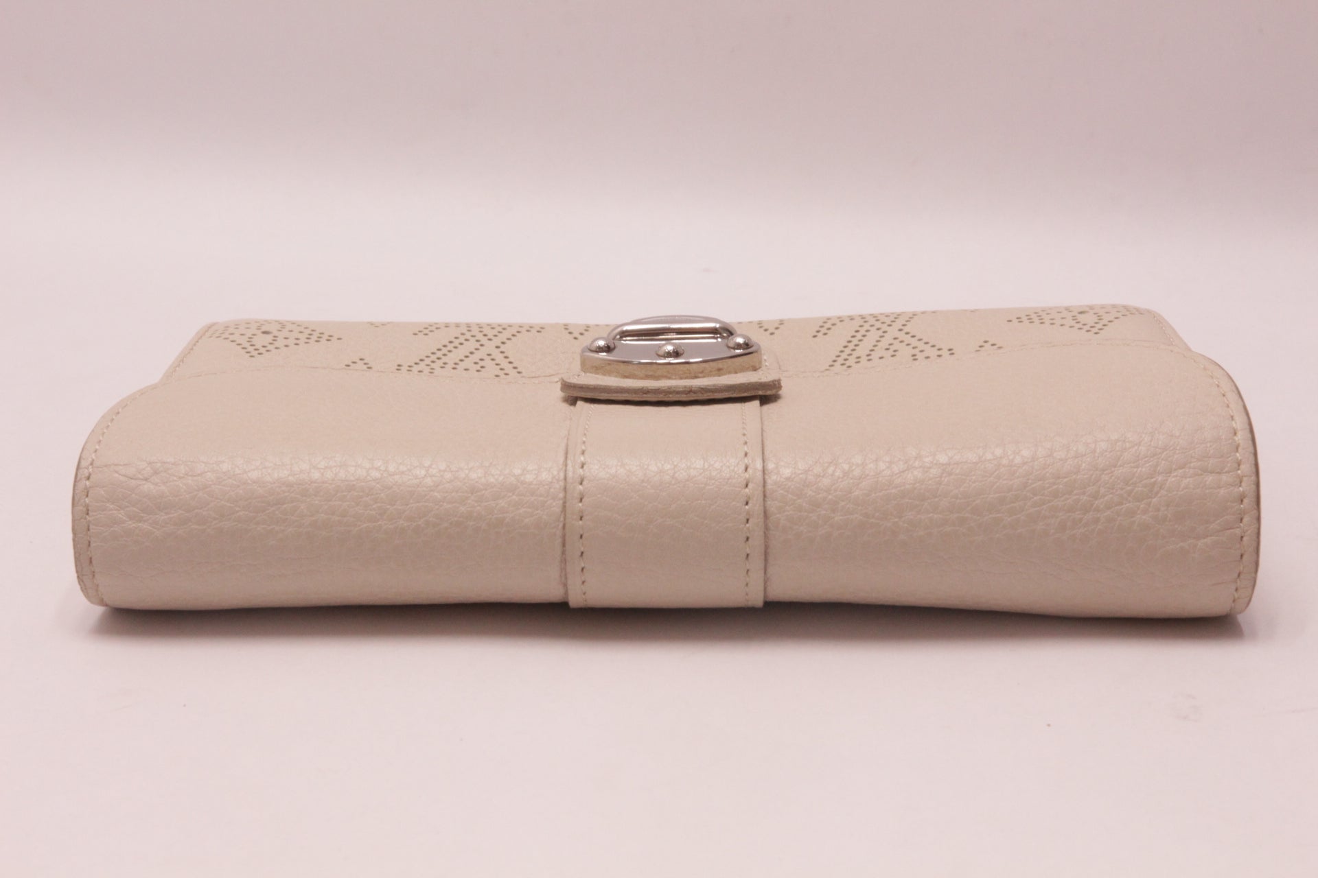 Louis Vuitton Mahina Amelia Ivory Leder Geldbörse