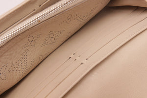 Louis Vuitton Mahina Amelia Ivory Leder Geldbörse