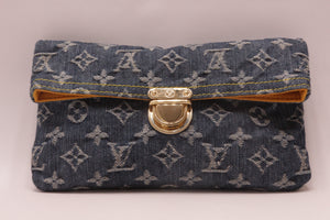 Louis Vuitton Blue Denim Monogram Denim Pochette Pratt Clutch
