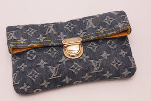 Louis Vuitton Blue Denim Monogram Denim Pochette Pratt Clutch