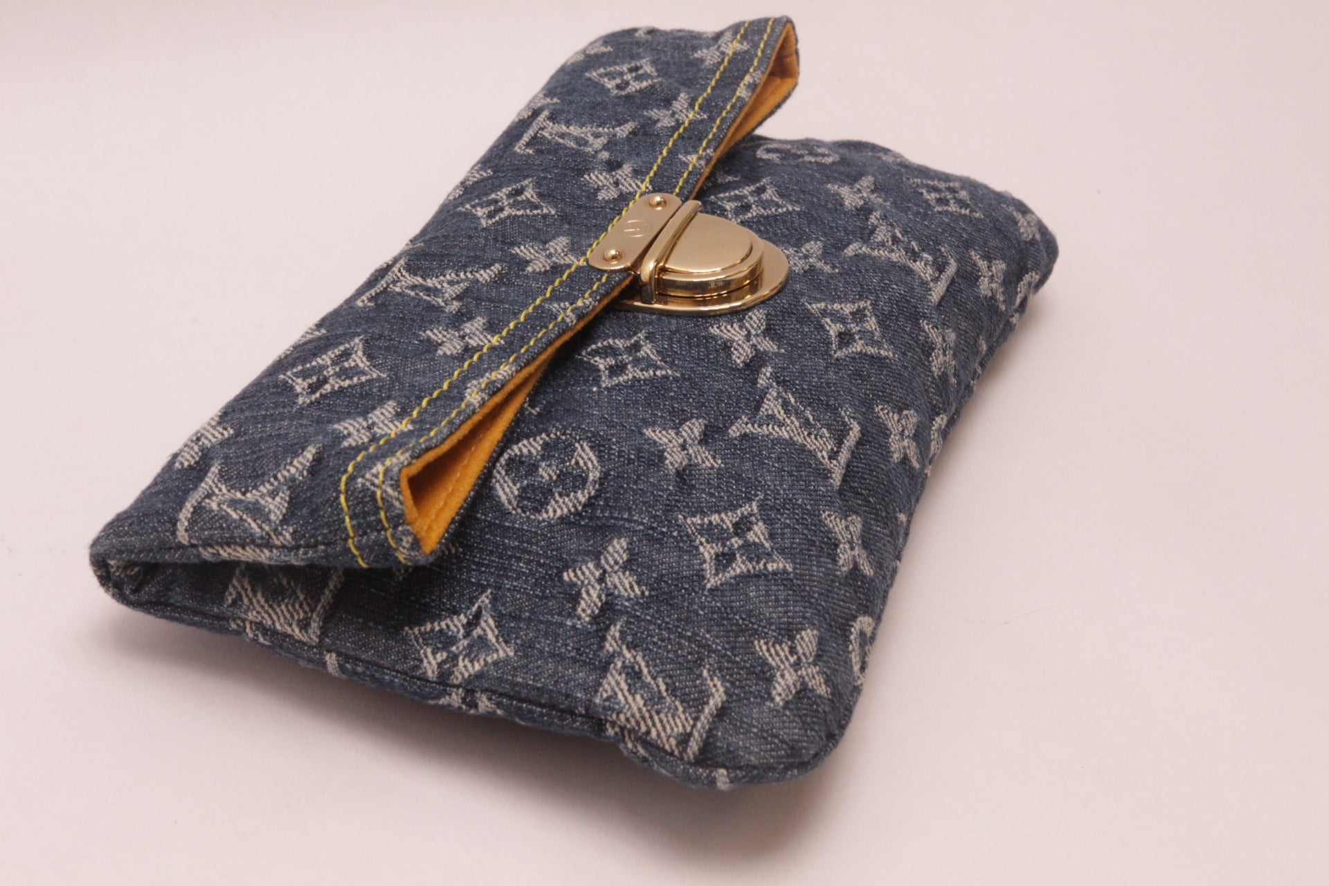 Louis Vuitton Blue Denim Monogram Denim Pochette Pratt Clutch