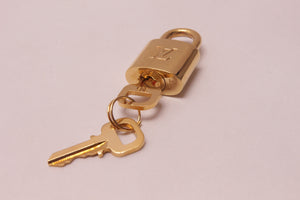 Louis Vuitton Schloss No. 305 mit zwei Schlüsseln Gold/Messing