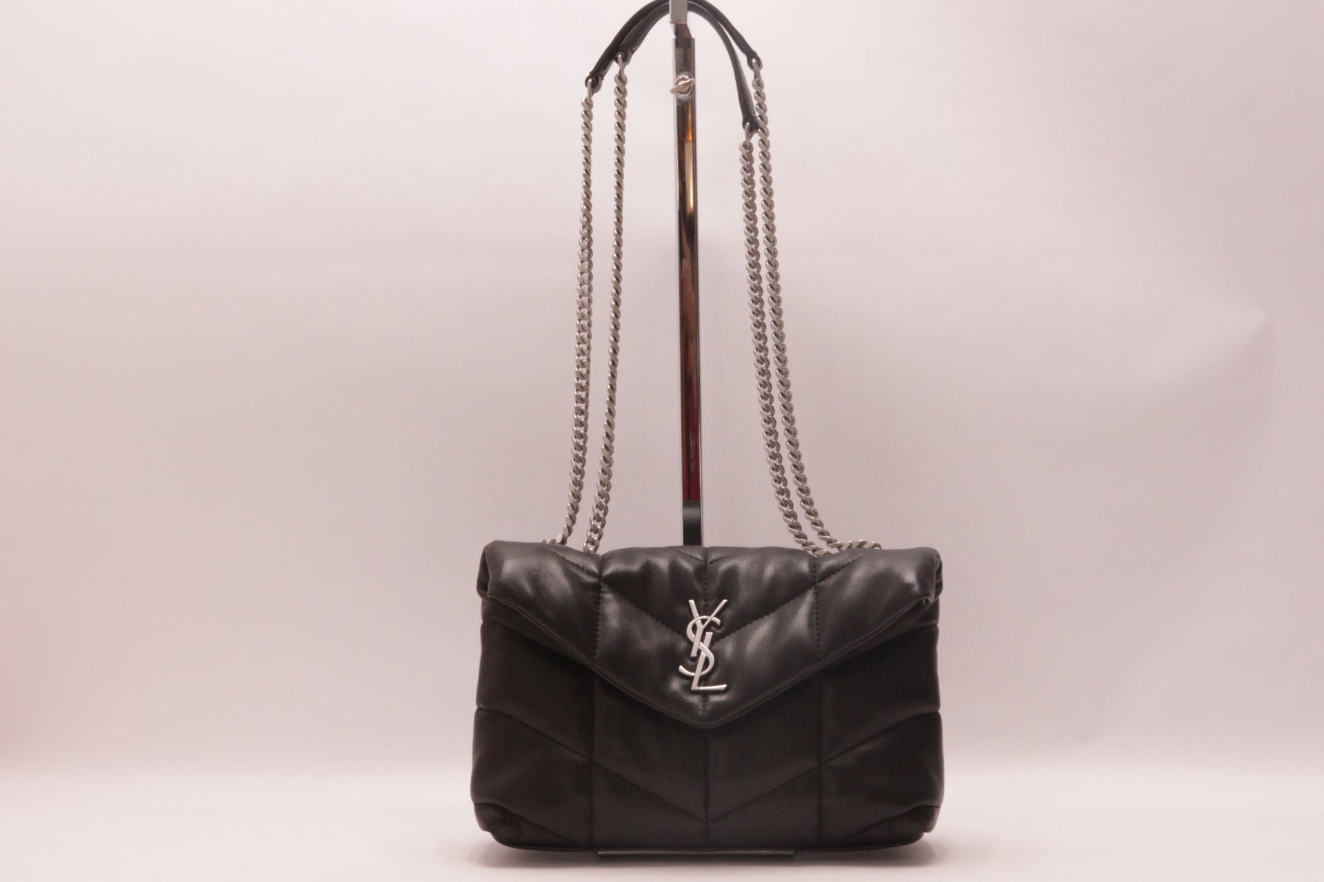 Yves Saint Laurent Puffer Toy aus Lammleder Noir