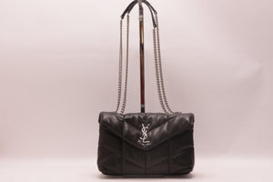 Yves Saint Laurent Puffer Toy aus Lammleder Noir