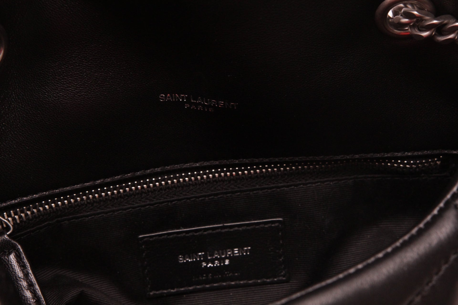 Yves Saint Laurent Puffer Toy aus Lammleder Noir