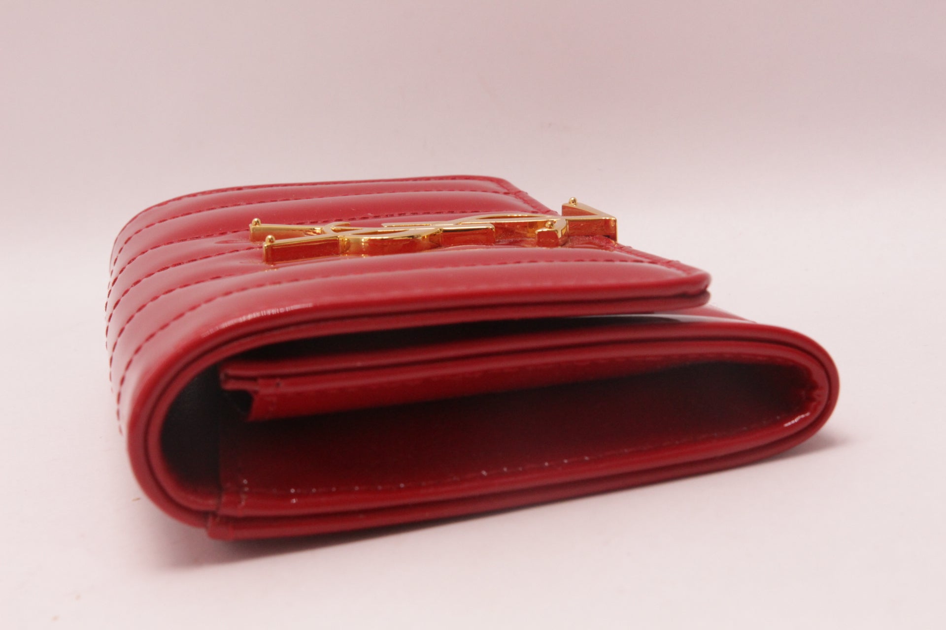 Yves Saint Laurent Geldbörse Lackleder