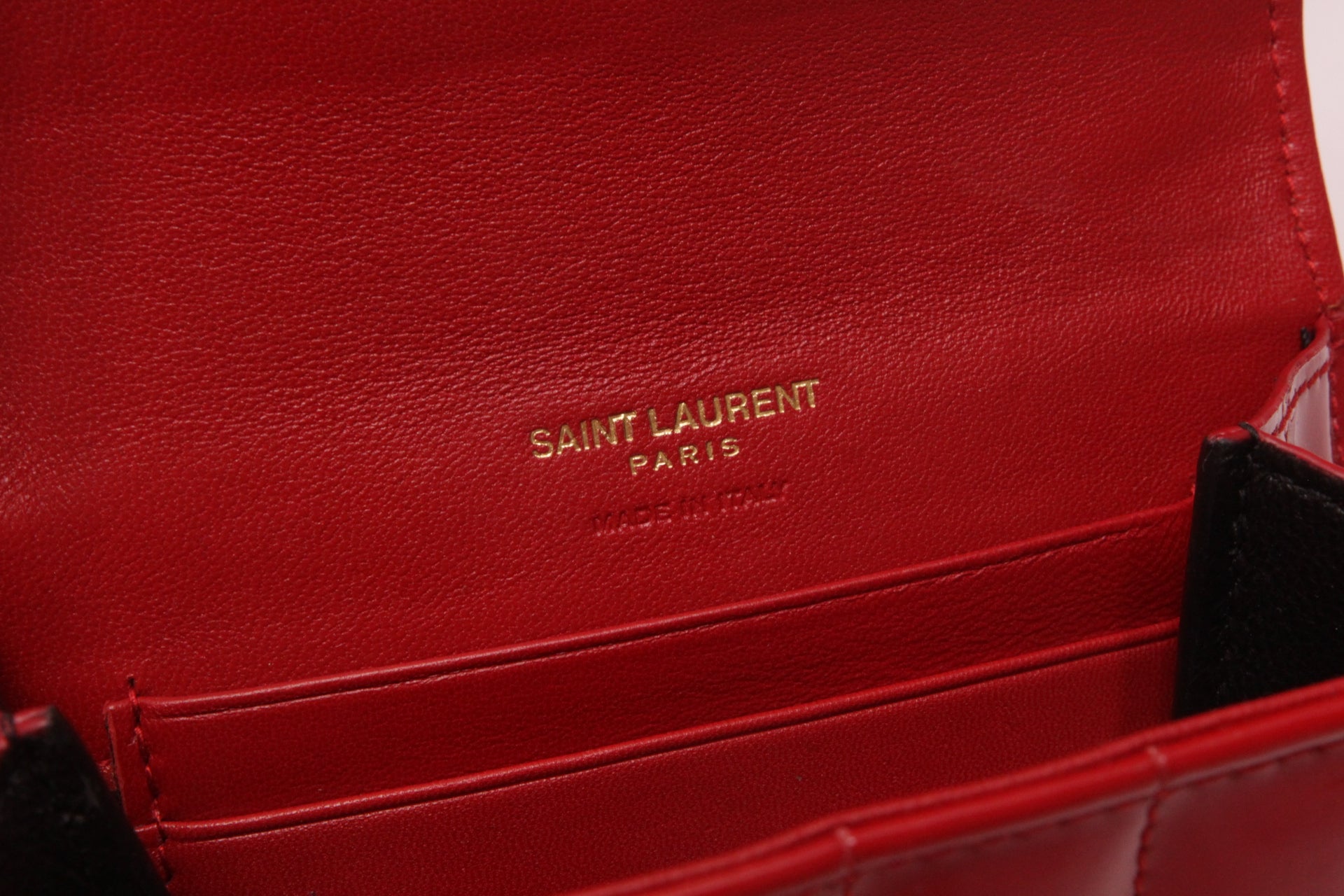 Yves Saint Laurent Geldbörse Lackleder
