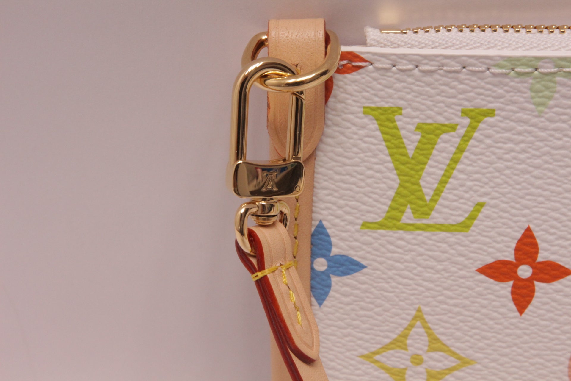 Louis Vuitton CarryAll Pochette Multicolor
