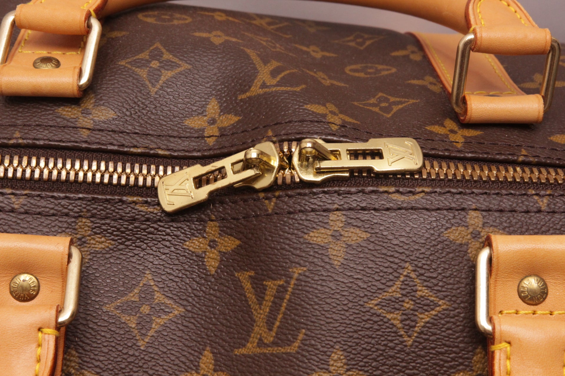 Louis Vuitton Keepall 60 Monogram Bandouliere Weekender