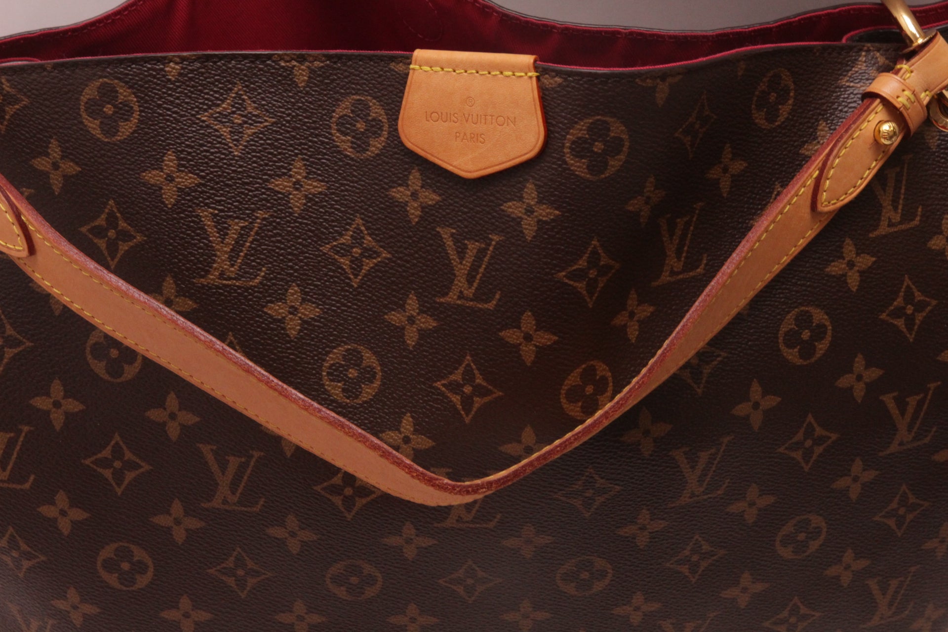 Louis Vuitton Graceful MM Monogram Fuchsia