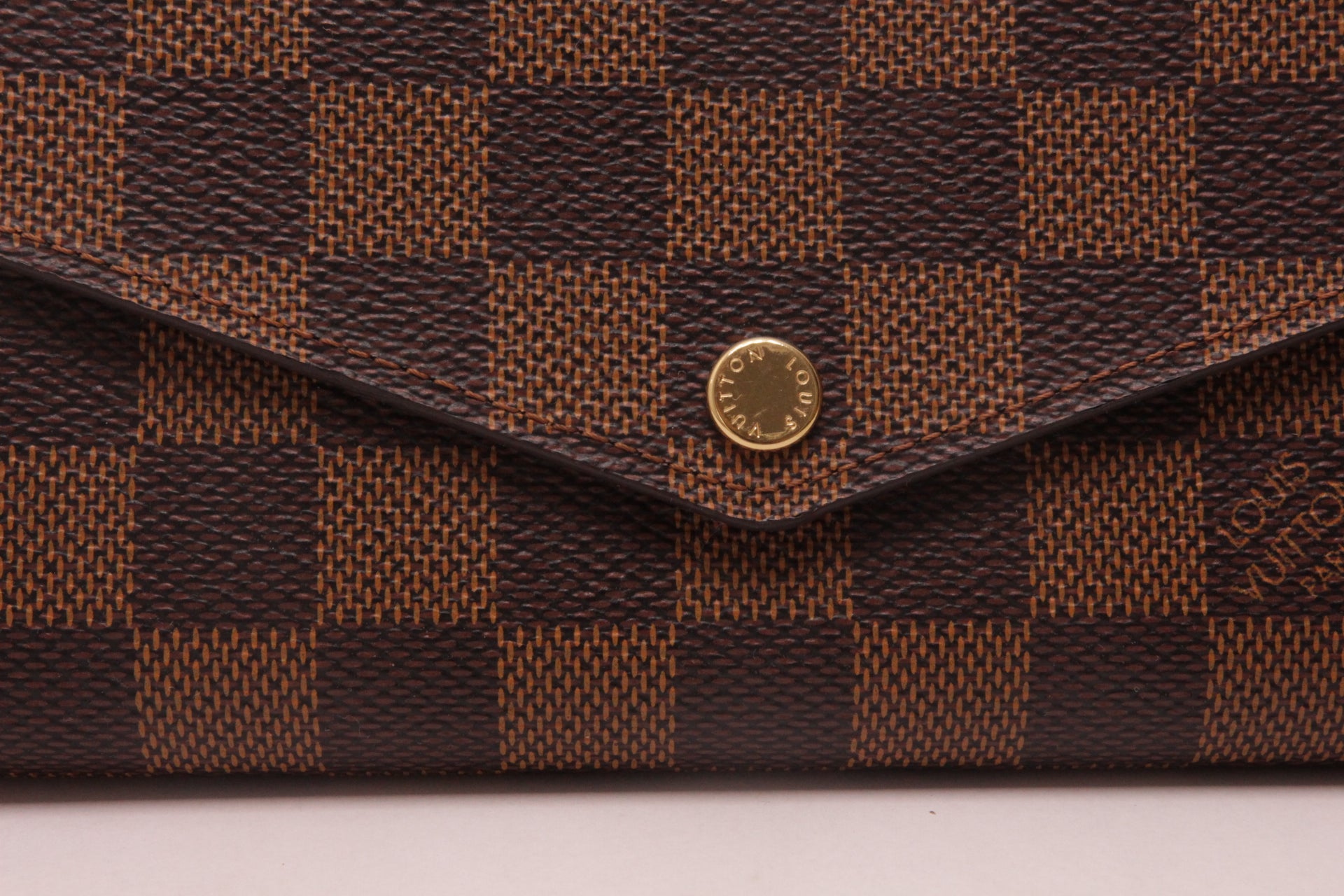 Louis Vuitton Sarah Damier Geldbörse