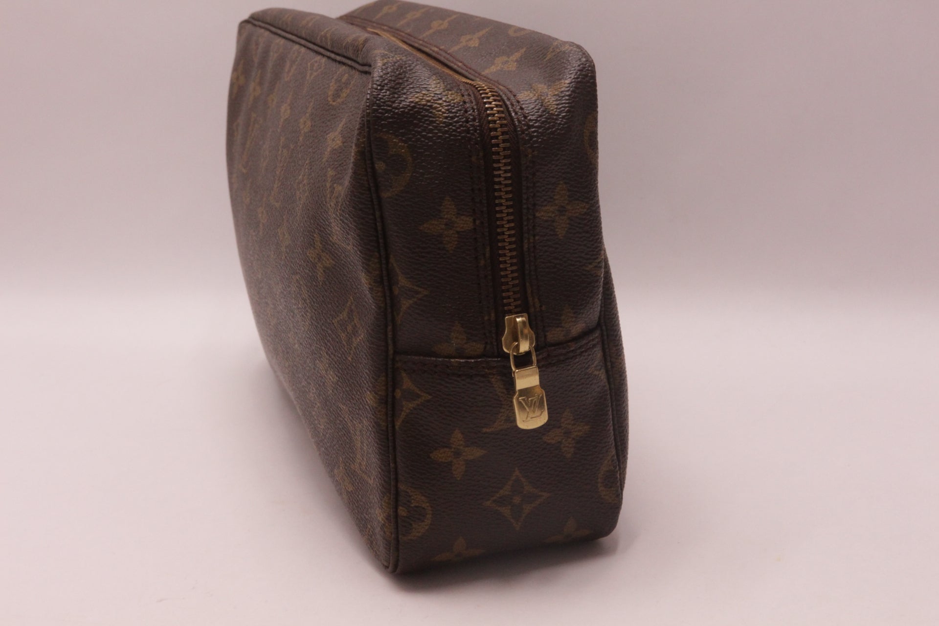 Louis Vuitton Trousse Toilette 28 Monogram