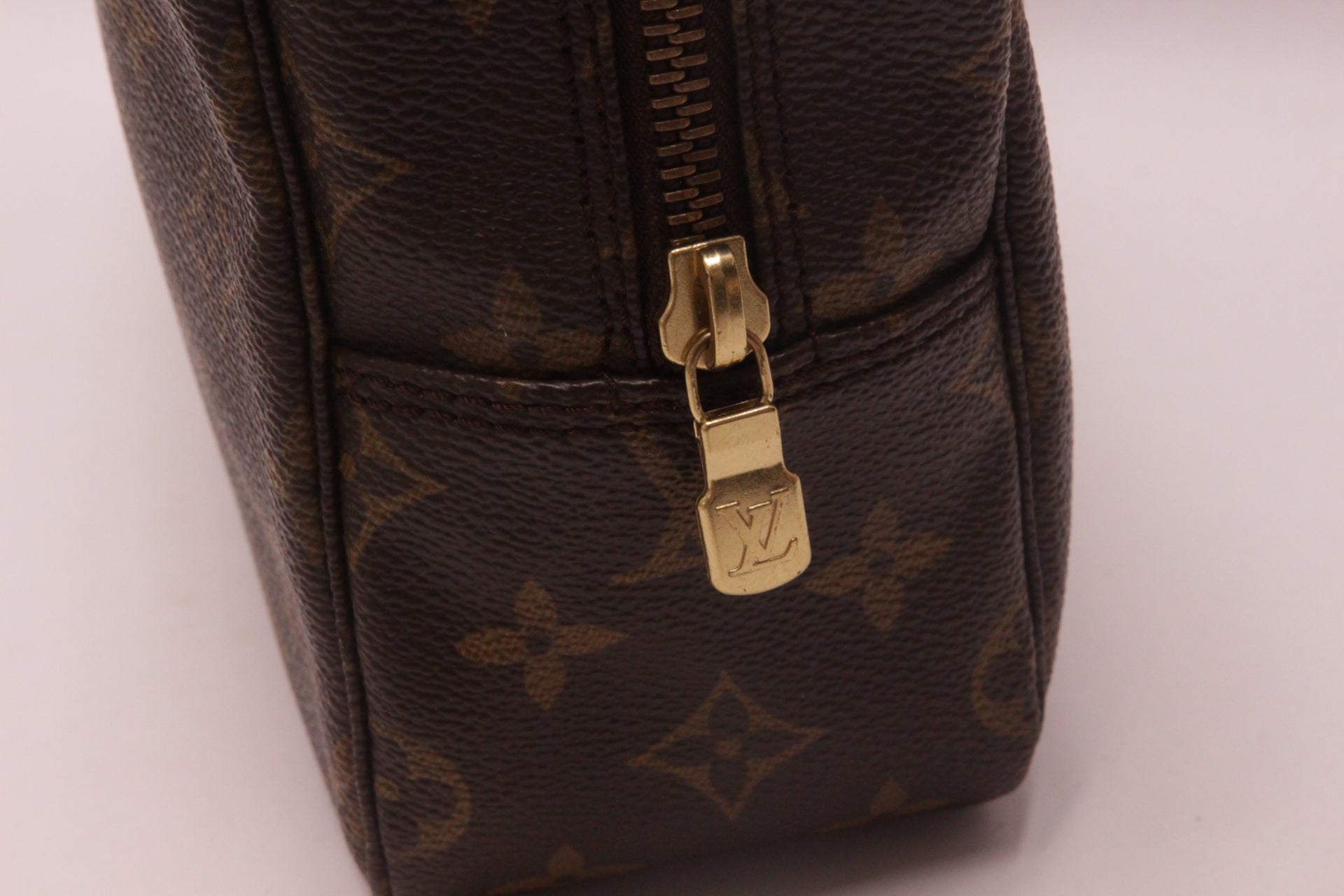 Louis Vuitton Trousse Toilette 28 Monogram