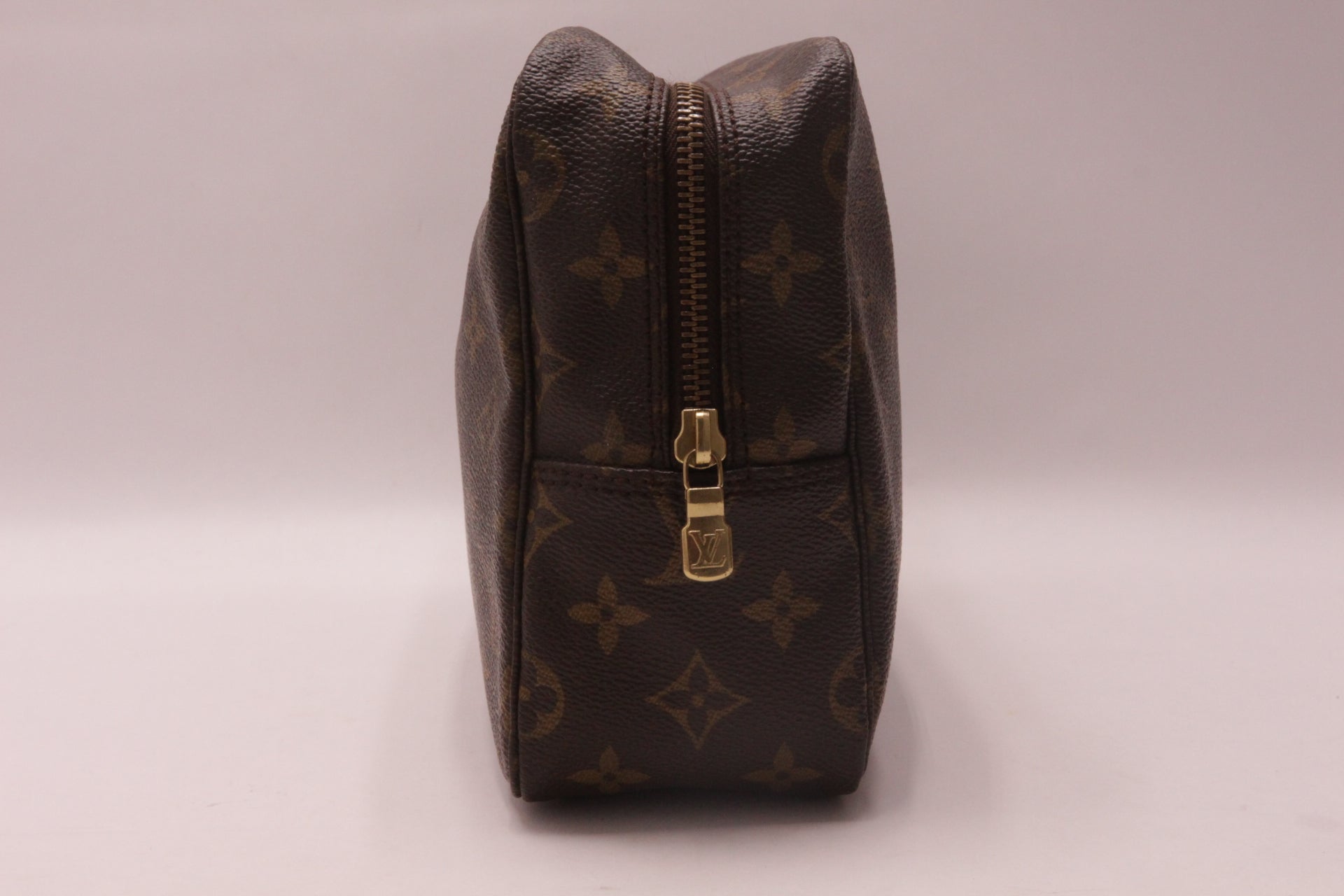 Louis Vuitton Trousse Toilette 28 Monogram