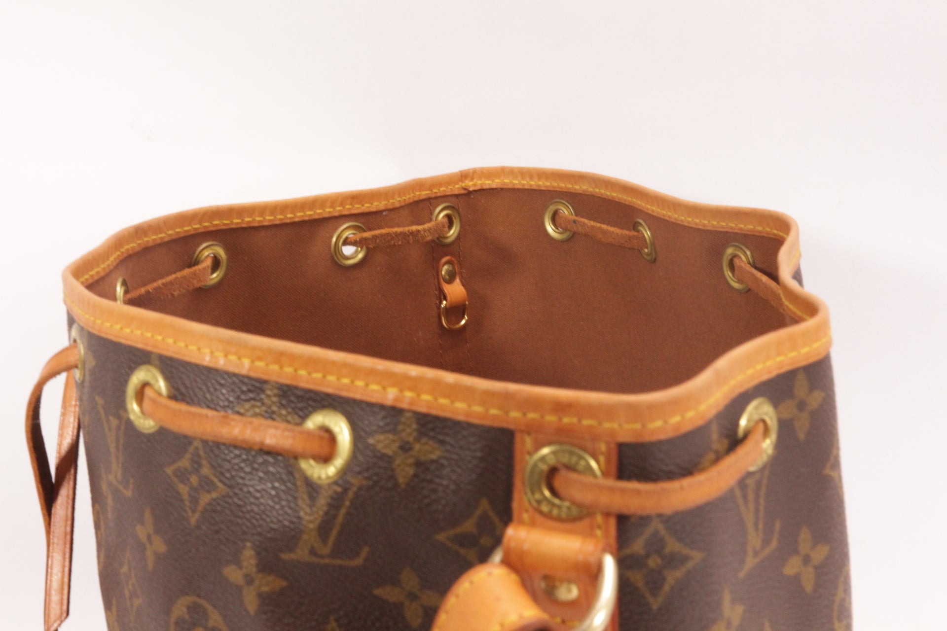 Louis Vuitton Petit Noe Monogram