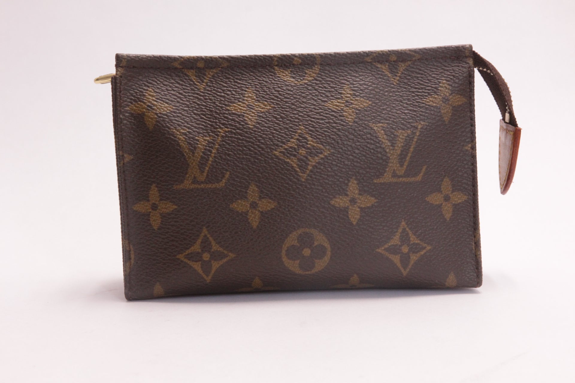 Louis Vuitton Poche Toilette 15 Monogram