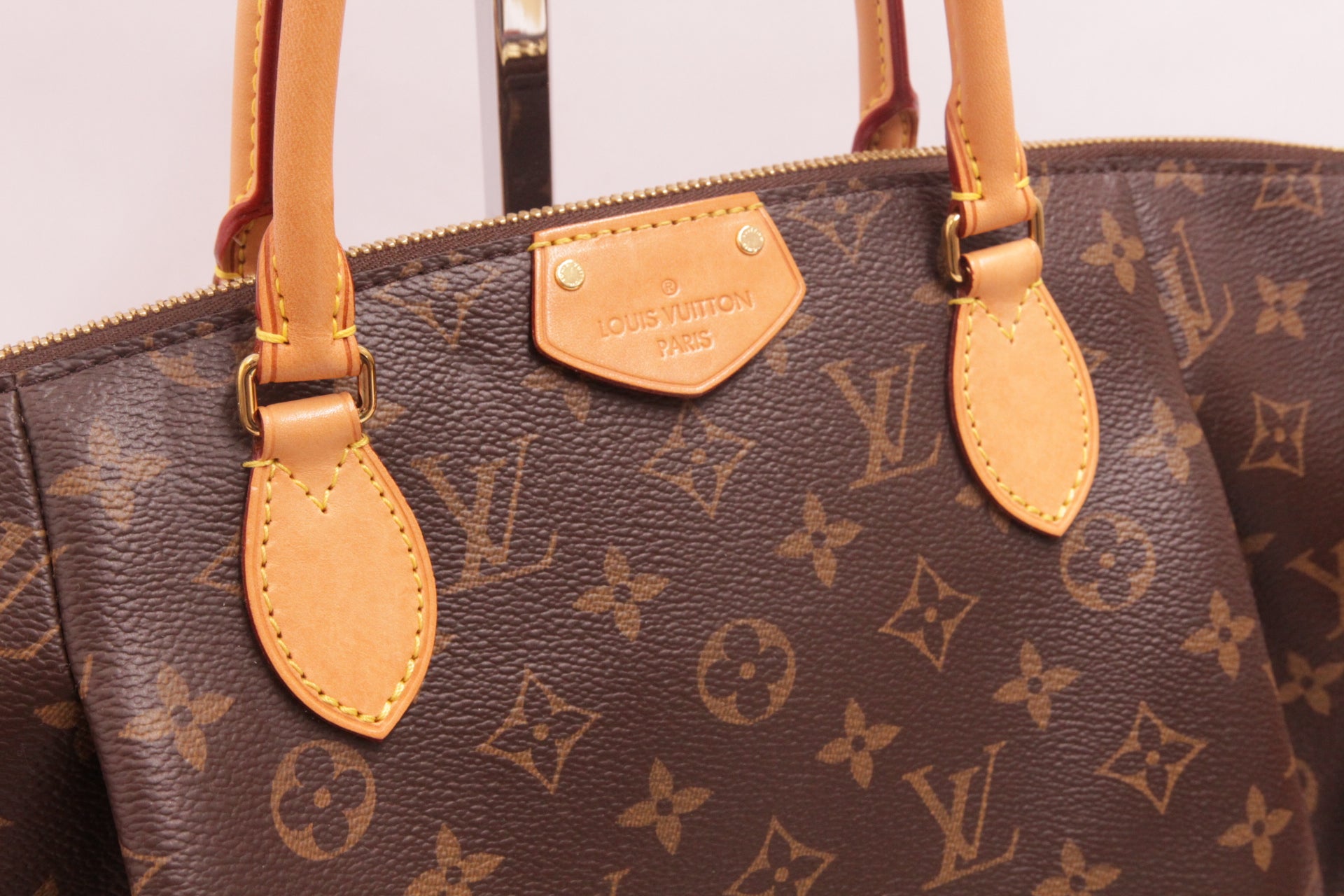 Louis Vuitton Turenne MM Monogram