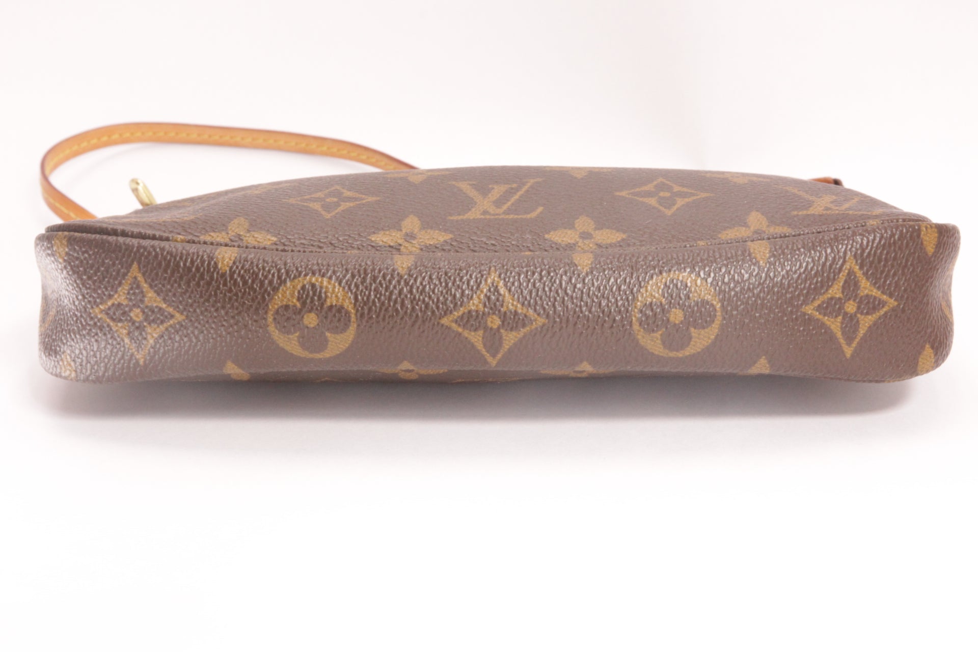 LOUIS VUITTON Monogram Canvas Pochette Accessoires Handbag