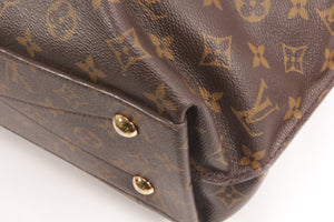 Louis Vuitton Metis Hobo Monogram