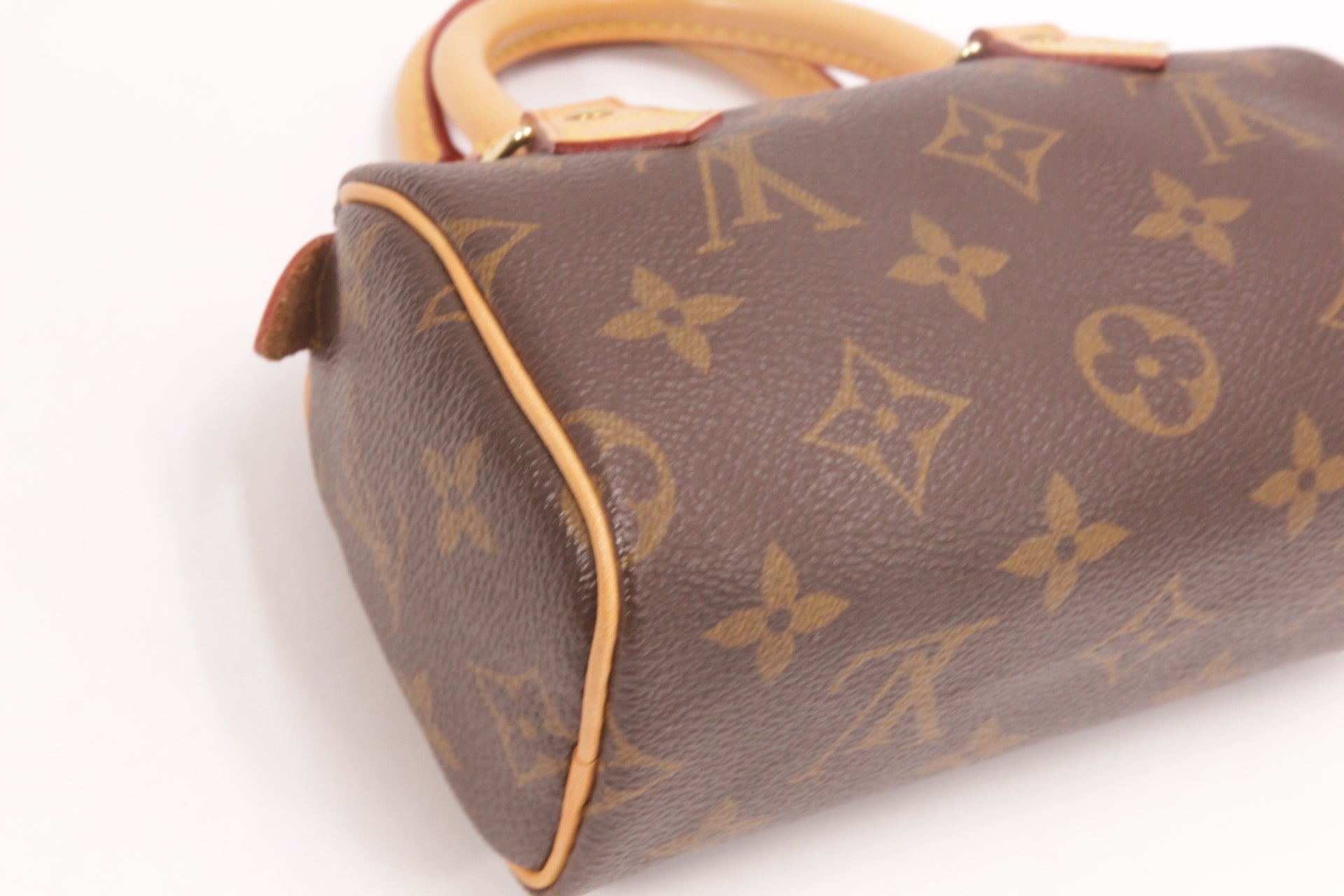 Louis Vuitton 2021 Monogram Micro Speedy Bag Charm - Brown Bag Accessories,  Accessories - LOU541867