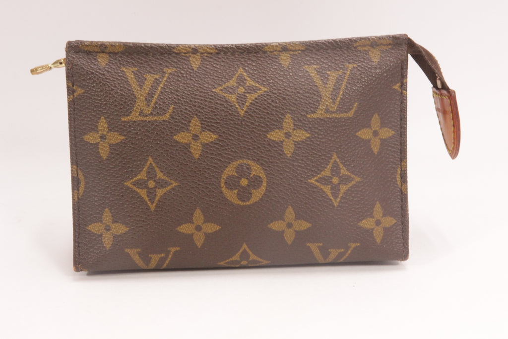 Louis Vuitton Poche Toilette 15 Monogram