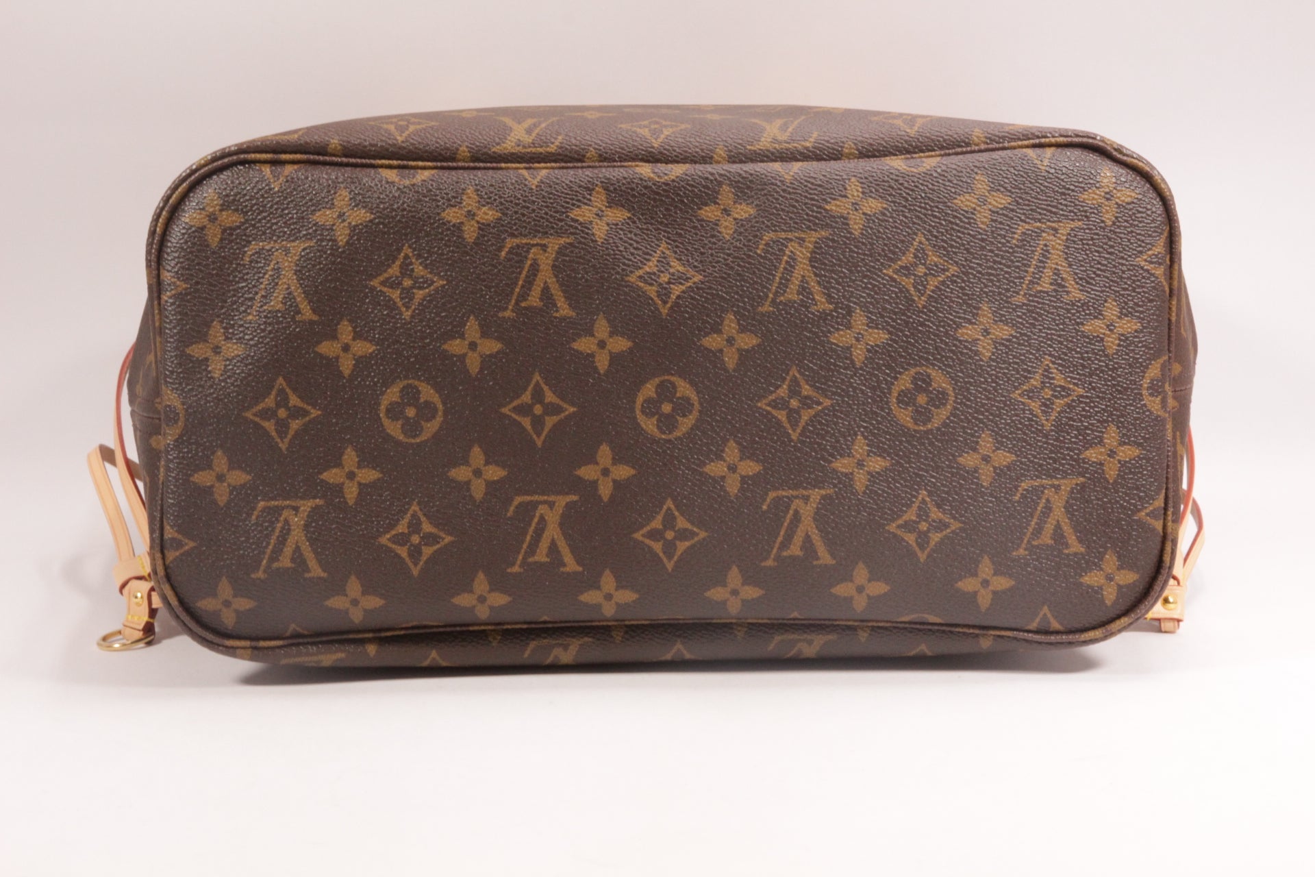 Louis Vuitton Neverfull MM Pivione Monogram