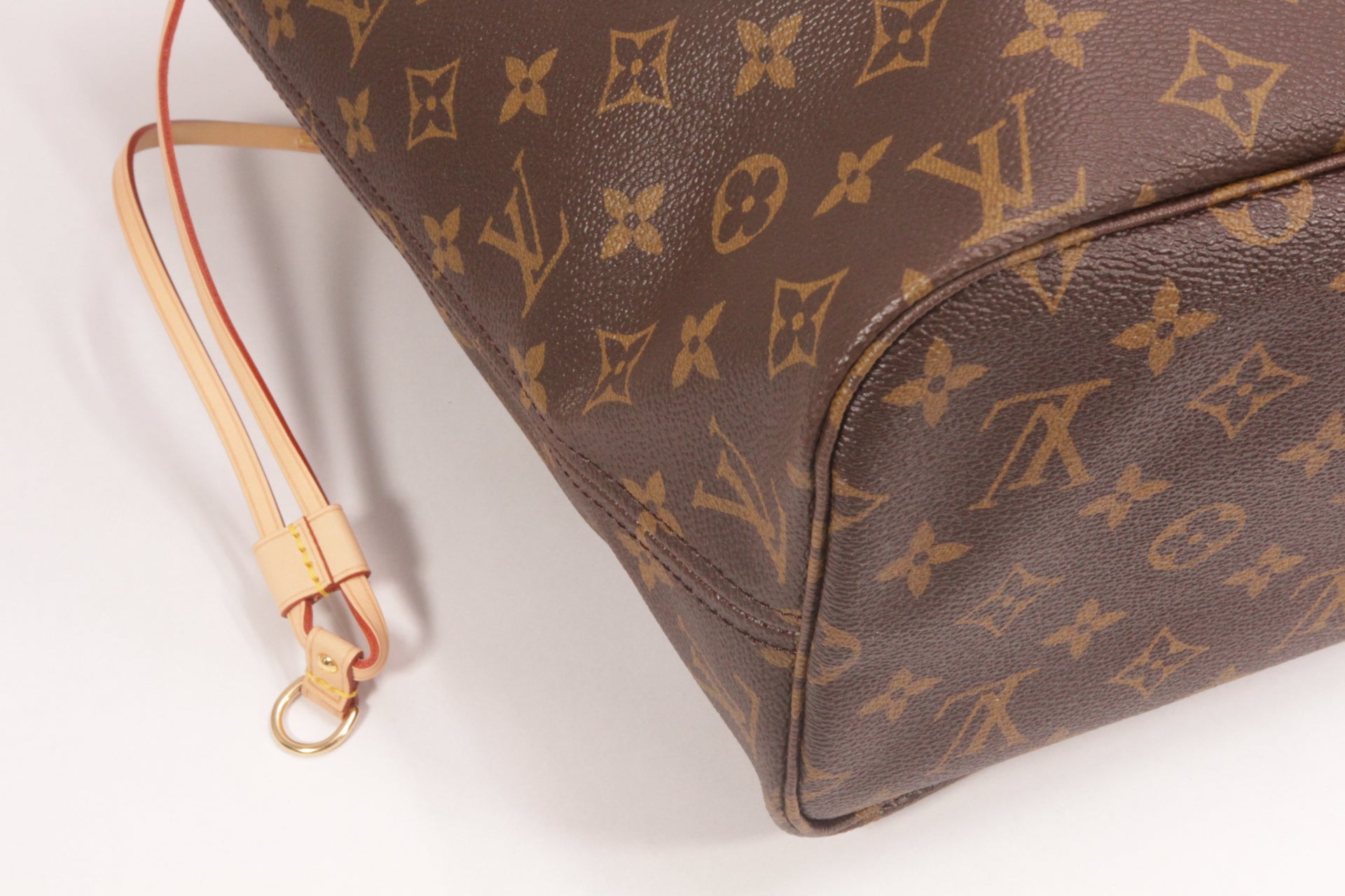 Louis Vuitton Neverfull MM Pivione Monogram