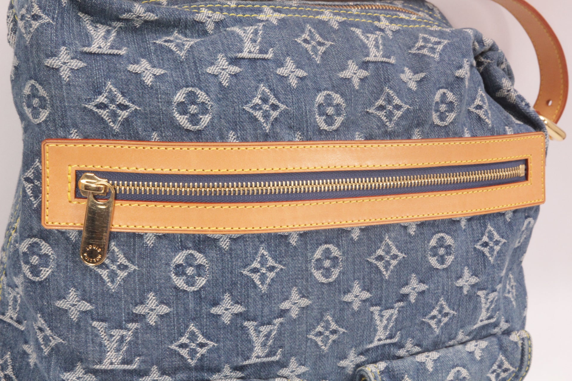 Louis Vuitton Baggy GM Denim Monogram