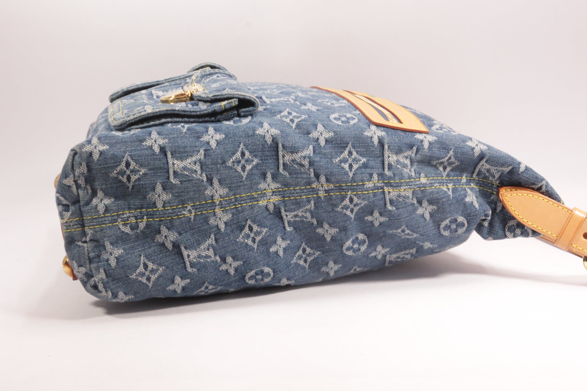 Louis Vuitton Baggy GM Denim Monogram