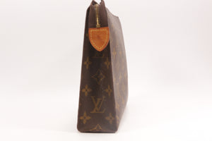 Louis Vuitton Toiletry Pouch 26 Monogram