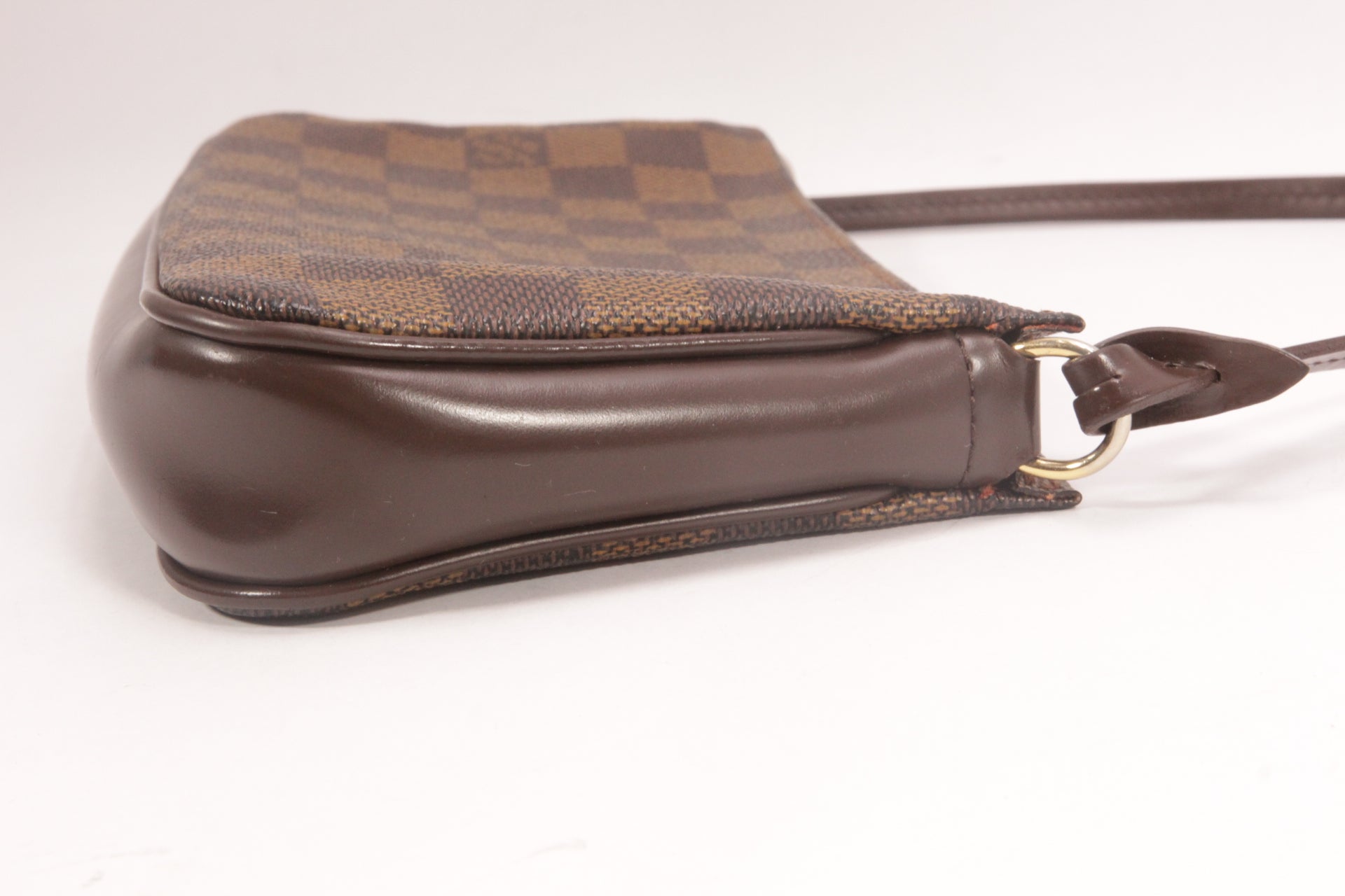 Louis Vuitton Pochette Navona Damier