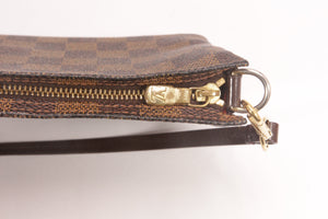 Louis Vuitton Pochette Navona Damier