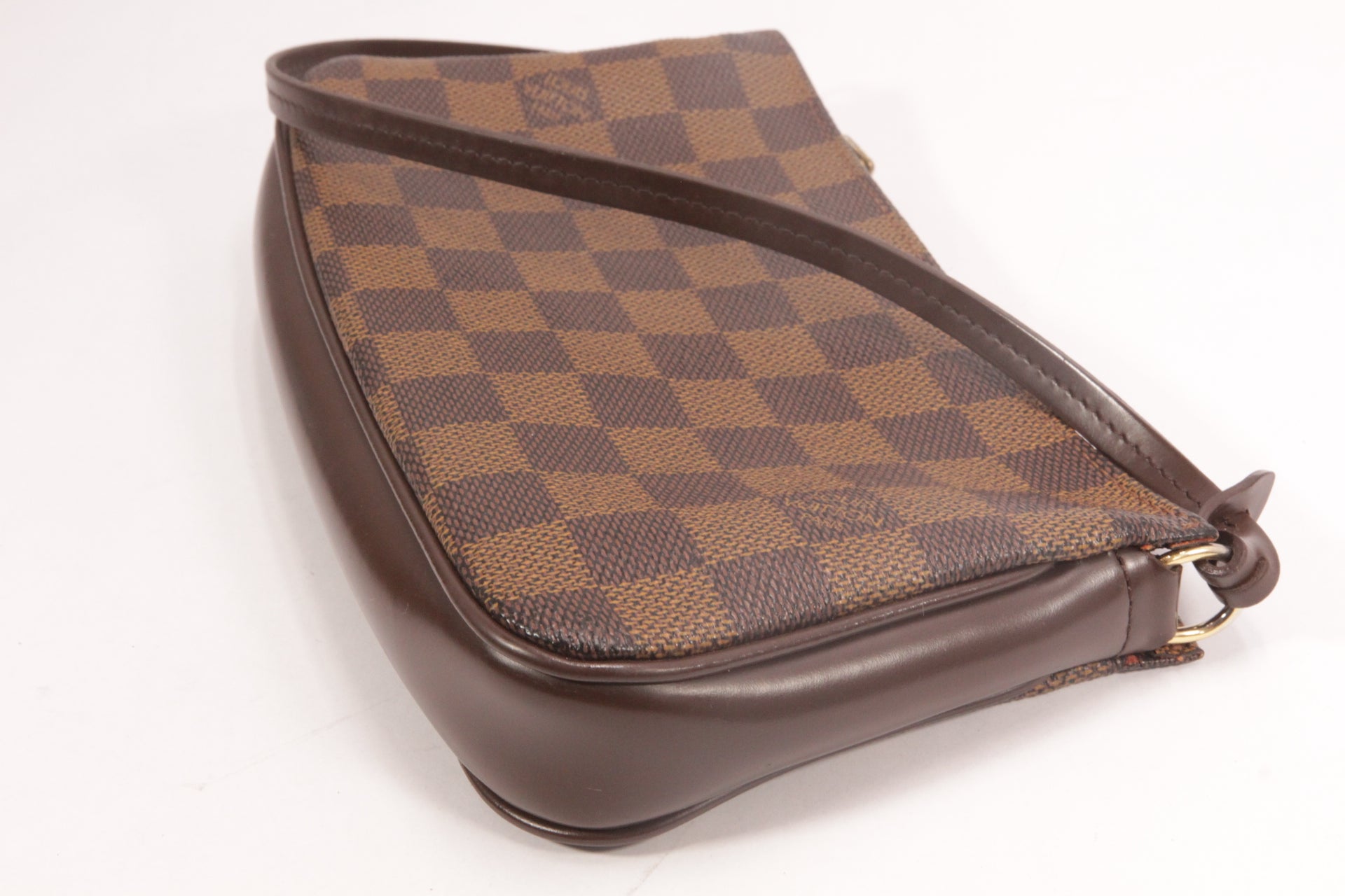 Louis Vuitton Pochette Navona Damier