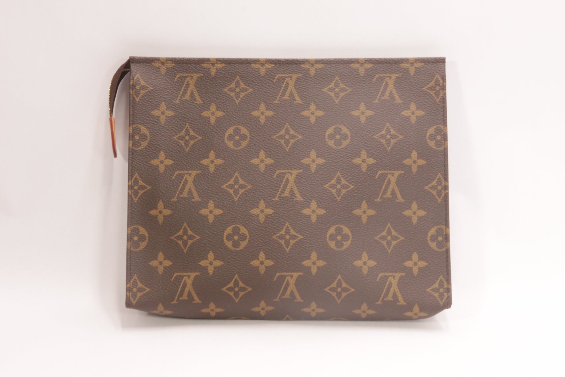 Louis Vuitton Poche Toilette 26 Monogram