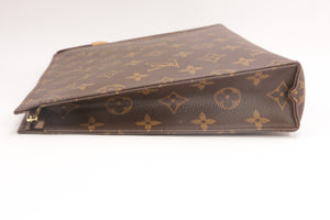 Louis Vuitton Poche Toilette 26 Monogram