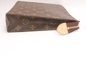 Louis Vuitton Poche Toilette 26 Monogram