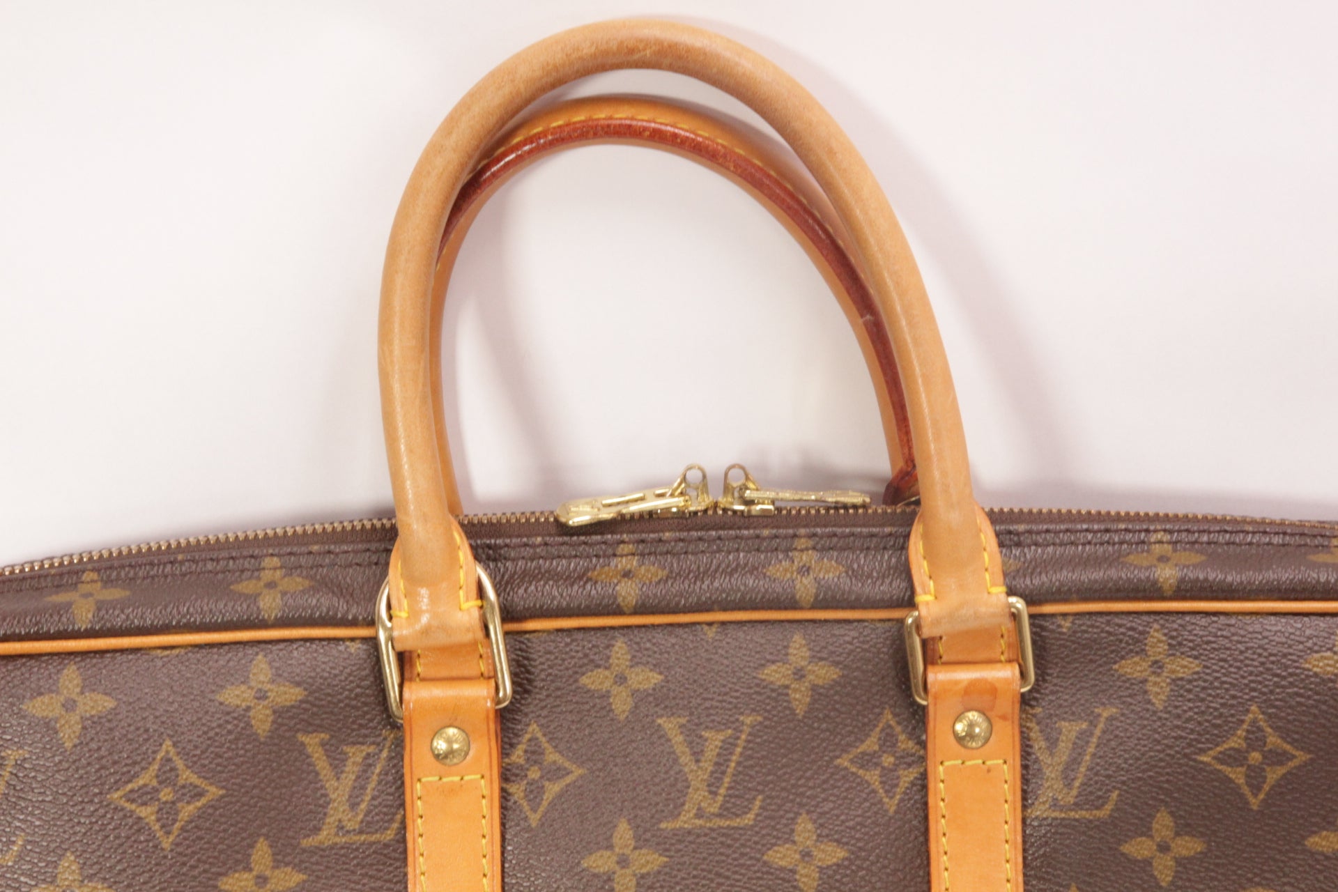 Louis Vuitton Porte Documents Voyage Monogram