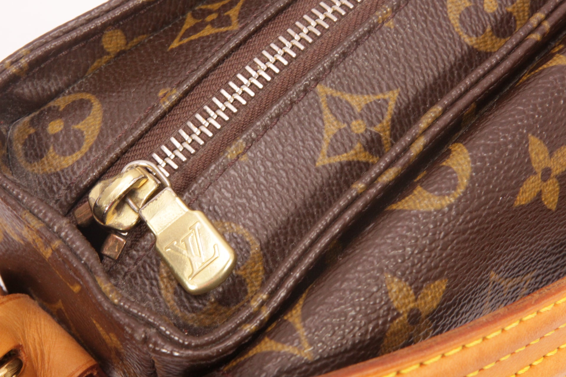 Louis Vuitton Viva Cite MM Monogram